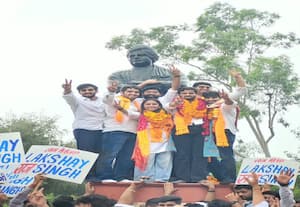 டில்லி பல்கலை. மாணவர் சங்கத்தை மீண்டும் கைப்பற்றியது ஏபிவிபி: தலைவராகிறார் யாஷ் டபாஸ்
