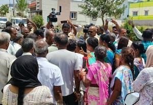 தனியார் ஊழியர் கொலை டாஸ்மாக் கடைக்கு பூட்டு