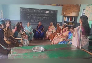  காலம் இருக்குது களமாட...:கல்விக்கு தடையில்லை வயது;   ஆர்வம் காட்டும் முதியோர்