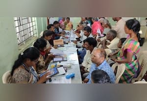  சிறப்பு முகாமில் மாற்றுத்திறனாளிகள் 334 பேர் பங்கேற்பு