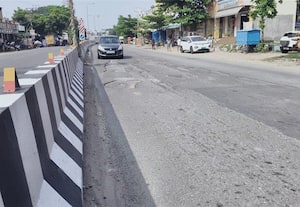  கடலுார் சாலை மோசம் பொதுமக்கள் கடும் அவதி