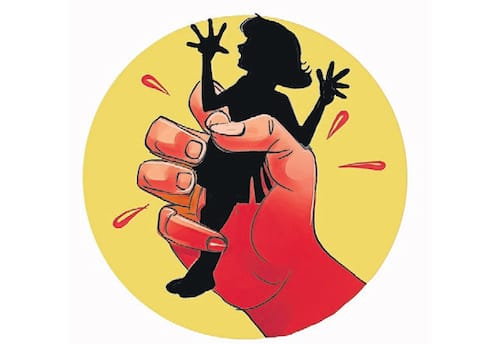 ஆசிரியர்களிடையே சில கருப்பு ஆடுகள்!