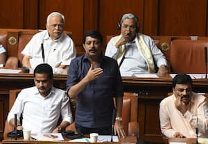  நிதித்துறை எச்சரிக்கையை முன்வைத்து ஆளுங்கட்சி, எதிர்க்கட்சி காரசார விவாதம்