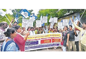 உதவி தொகையை உயர்த்த கோரி மாற்றுத்திறனாளிகள் ஆர்ப்பாட்டம்
