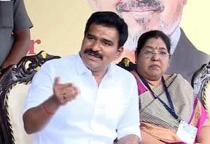 ஓட்டுக்களை பிரிக்கவே திமுக, அதிமுக தனித்தனியாக போட்டி; சொல்கிறார் அமைச்சர் நிர்மல்குமார்