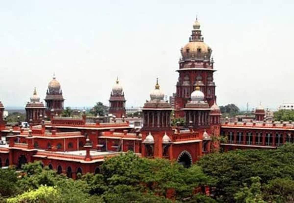 எம்.ஜி.ஆர் சொத்து உரிமை மனுவை உயர் நீதிமன்றம் தள்ளுபடி