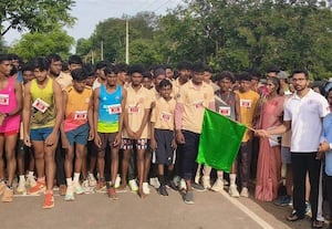 ‘ரெட் ரன் மாரத்தான்’ கலெக்டர் துவக்கி வைப்பு
