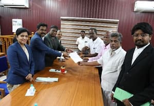  மக்கள் நீதிமன்றத்தில் 4 வழக்குகளுக்கு தீர்வு