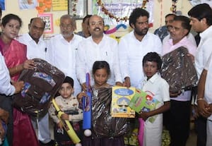  அமைச்சர் தாமதமாக வந்ததால் காங்., - எம்.எல்.ஏ., புறக்கணிப்பு