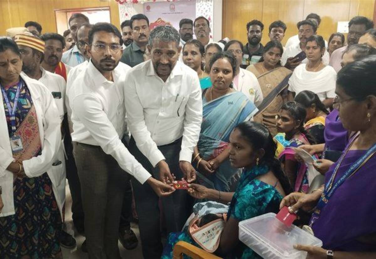 திண்டிவனத்தில் தாய் மாமன் தங்க மோதிரம் திட்டம் தொடக்கம்