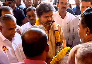  மீனாட்சி அம்மன் கோவிலில் 'விஜய் அண்ட் பேமிலி' பெயரில் அர்ச்சனை செய்த முதல்வர்