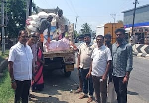  'வீ தி லீடர்ஸ்' சார்பில் பாலிதீன் கழிவு அகற்றம்