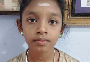 தாம்பூல வடிவில் டி.வி.ஆர்., ஓவியம்: பழநி ஓவிய ஆசிரியர், மகள் அசத்தல்
