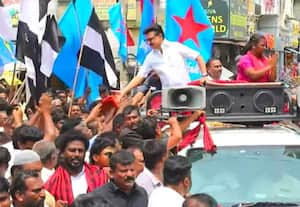 தாராபுரத்தில் திமுக வேட்பாளரை ஆதரித்து ஸ்டாலின் பிரசாரம்; ரோடு ஷோ நடத்தி ஓட்டு சேகரிப்பு