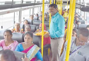 புதிய பஸ் ஸ்டாண்டில் வெற்றி பயண திட்ட விழா