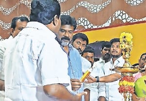 அரசு நிகழ்ச்சியில் குத்துவிளக்கு ஏற்றுவது யார்? காங்., - எம்.பி.,யுடன் த.வெ.க., - எம்.எல்.ஏ., மோதல்