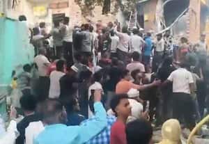 டில்லியில் மீண்டும் சம்பவம்; 3 மாடி கட்டடம் இடிந்து விழுந்தது; பலர் சிக்கியிருப்பதாக அச்சம்