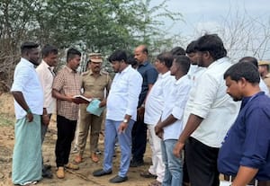  தினமலர் செய்தி எதிரொலி: மணல் திருடப்படும் கோட்டைகரை ஆற்றில் அமைச்சர் ராஜிவ் ஆய்வு: