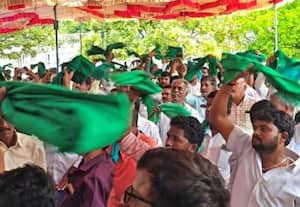 ஏக்கருக்கு ரூ.25,000 நிவாரணம் கேட்கும் விவசாயிகள்