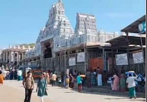 கோவில்களுக்கு மொபைல்போன் கொண்டு செல்லலாம்: கட்டுப்பாடுகளுடன் தமிழக அரசு அனுமதி