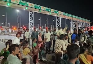 கொத்தட்டை டோல்கேட் முற்றுகை: 30 நிமிடம் போக்குவரத்து பாதிப்பு
