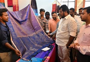 பொங்கலுக்கு தரமான இலவச வேஷ்டி சேலை: கோவையில் அமைச்சர் விஜய் பாலாஜி உறுதி