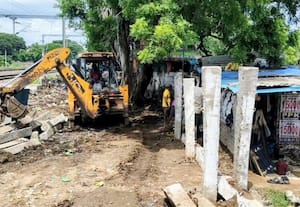 மானாமதுரையில் ரயில்வே இடத்தில் கற்கள் ஊன்றும் பணி தீவிரம்