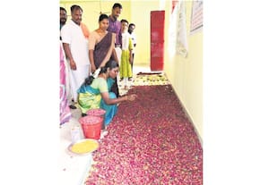 பூக்கழிவுகளிலிருந்து சாம்பிராணி தயாரிக்கும் திட்டம் தொடக்கம்