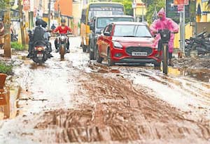 நல்ல காலம் பிறக்குது!  குண்டும் குழியுமான சாலைகளுக்கு ரூ.75 கோடியில் சீரமைக்க திட்டம்
