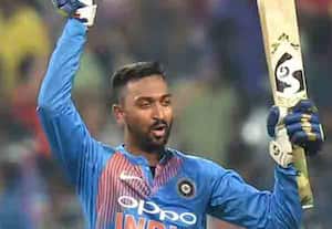 Hong Kong Super Sixes India to bat against Pakistan