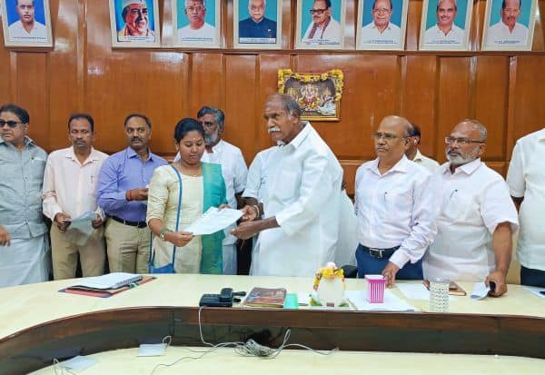 Latest Tamil News