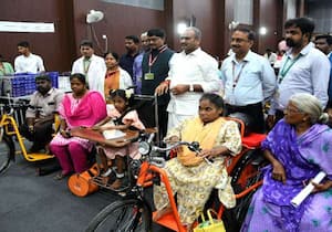 சென்னை இ.எஸ்.ஐ மருத்துவமனையில் நடந்த விழாவில் மத்திய அமைச்சர் முருகன் ...