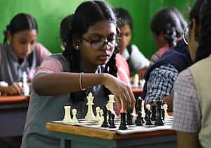 கோவை புரூக்பாண்ட் ரோடு தேவாங்க மேல்நிலைப்பள்ளியில் நடந்த குறுமைய ...