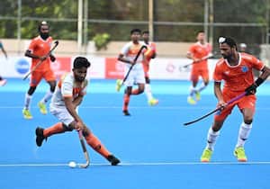 சென்னை எழும்பூர் ராதாகிருஷ்ணன் ஹாக்கி அரங்கில் நடந்து வரும் ...