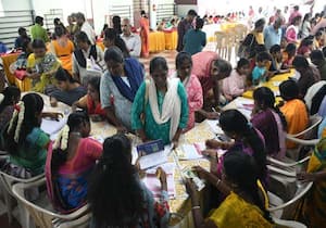கோவை சிவானந்தா காலனி வியாச மந்திர் ஹாலில் நடைபெற்ற உங்களுடன் ஸ்டாலின் ...