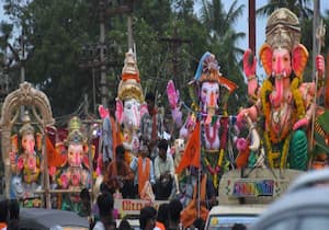 சதுர்த்தியை முன்னிட்டு தேனியில் ஹிந்து முன்னணி சார்பில் விநாயகர்  சிலை ...