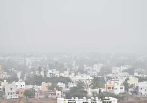 திருநெல்வேலி மாவட்டம் அதன் சுற்றுவட்டார பகுதிகளில், பரவலாக மழை பெய்து ...