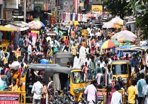  சென்னை வண்ணாரப்பேட்டை பகுதியில் தீபாவளி பண்டிகையை முன்னிட்டு பொருட்கள் ...