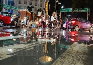 புதுச்சேரியில் காலையிலிருந்து இரவு முழுமையும் லேசான தொடர் மழை பெய்தது. ...