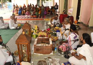 ஸ்ரீ சத்ய சாய்பாபாவின் 100வது பிறந்த நாளை முன்னிட்டு கோவை ரேஸ் கோர்ஸ் ஶ்ரீ ...