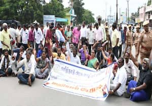 திருவள்ளூர் மாவட்ட ஆட்சியர் அலுவலகம் வெளியே தமிழ்நாடு அரசு ஊழியர்கள் ...