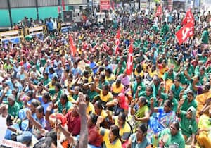  திருப்பூரில், சி.ஐ.டி.யூ சார்பில் தூய்மை பணியாளர்கள் பணி நிரந்தரம் செய்ய ...