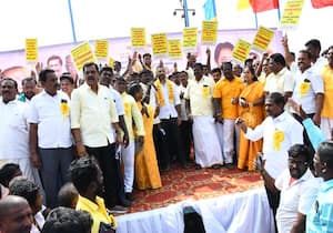 ஜாதிவாரி கணக்கெடுப்பை நடத்த கோரி, பா.ம.க. நிறுவனர் ராமதாஸ் தலைமையிலான ...