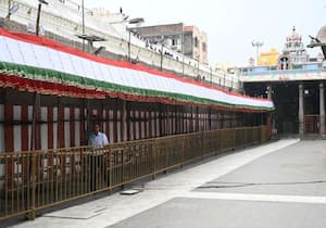 சென்னை திருவல்லிக்கேணி பார்த்தசாரதி பெருமாள் கோவிலில் வைகுண்ட ஏகாதேசி ...