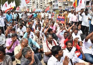 பணி நிரந்தரம் செய்ய வேண்டும் உள்ளிட்ட கோரிக்கையை வலியுறுத்தி டாஸ்மாக் ...