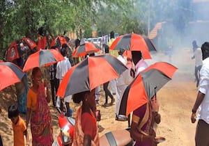 வேட்பாளரை வரவேற்க கிராம மக்களுக்கு கொளுத்தும் வெயிலில் ...