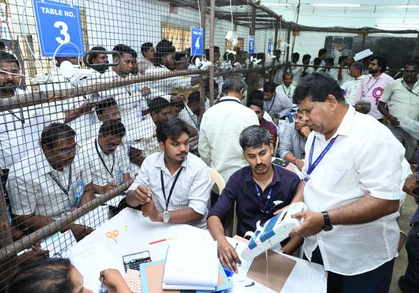  
சென்னை ராணி மேரி கல்லூரி வாக்கு என்னும் பணி துவங்கியது.