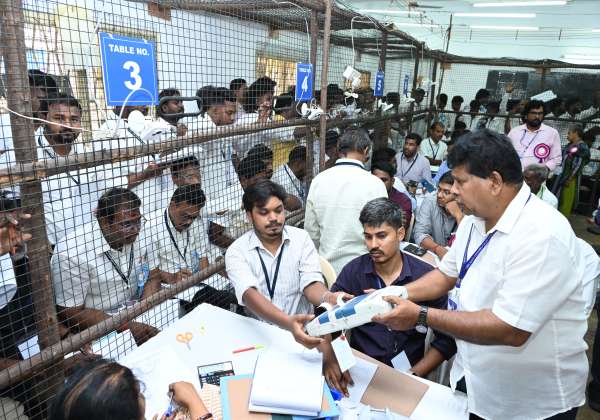  
சென்னை ராணி மேரி கல்லூரி வாக்கு என்னும் பணி துவங்கியது.