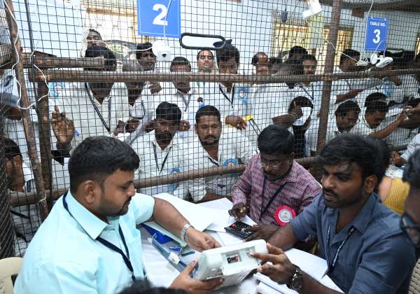  
சென்னை ராணி மேரி கல்லூரி வாக்கு என்னும் பணி துவங்கியது.