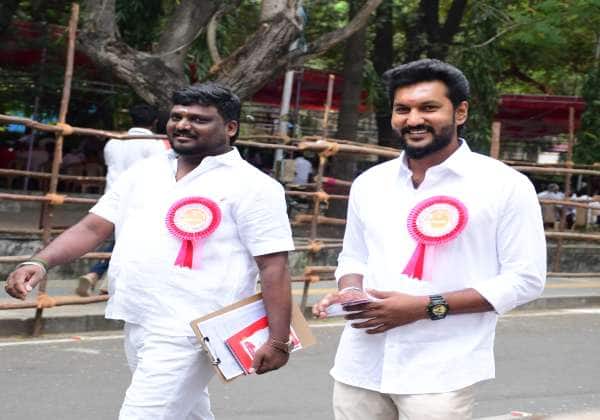  
சட்டமன்ற தேர்தல் 2026 தாம்பரம் தொகுதிக்கான வாக்கு எண்ணிக்கை குரேம்பேட்டை எம். ஐ. டி வளாகத்தில்  ஓட்டு எண்ணிக்கை ஆரம்பம்  த. வே. க வேட்பாளர் சரத்குமார்